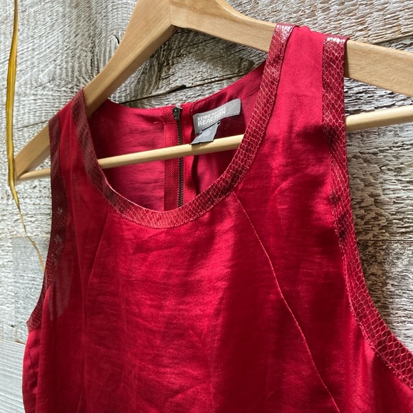 Kenneth Cole Reaction | Silky Tank Top w/ Faux Snakeskin Trim - M, Red - Picture 2 of 7